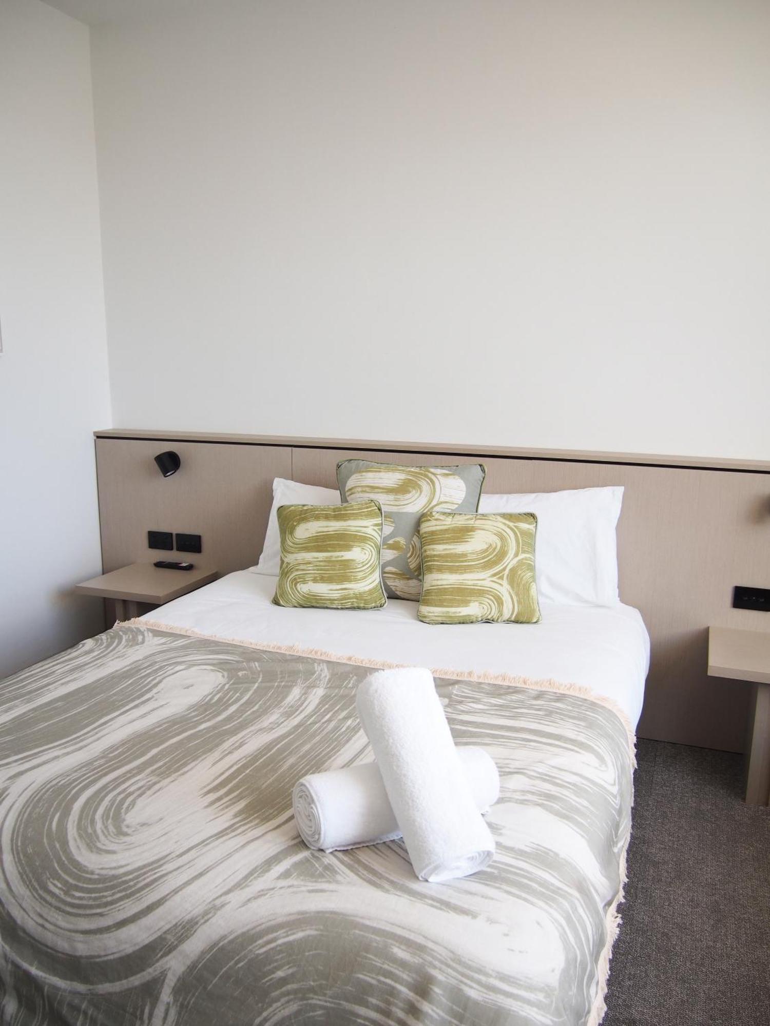 Barrys Beach Road Hotel 시드니 외부 사진